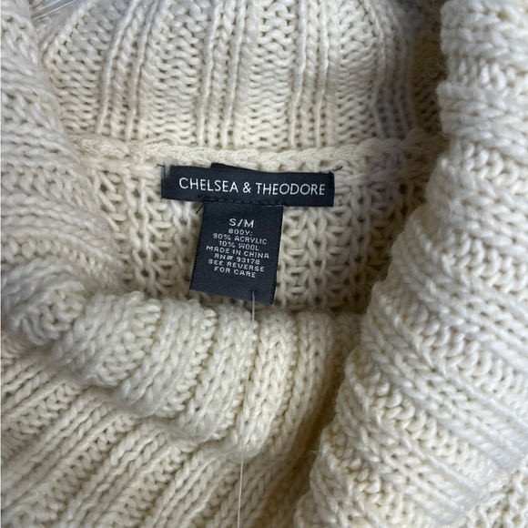 NWT Chelsea Theodore Cream Poncho Sweater S/M - Picture 3 of 5